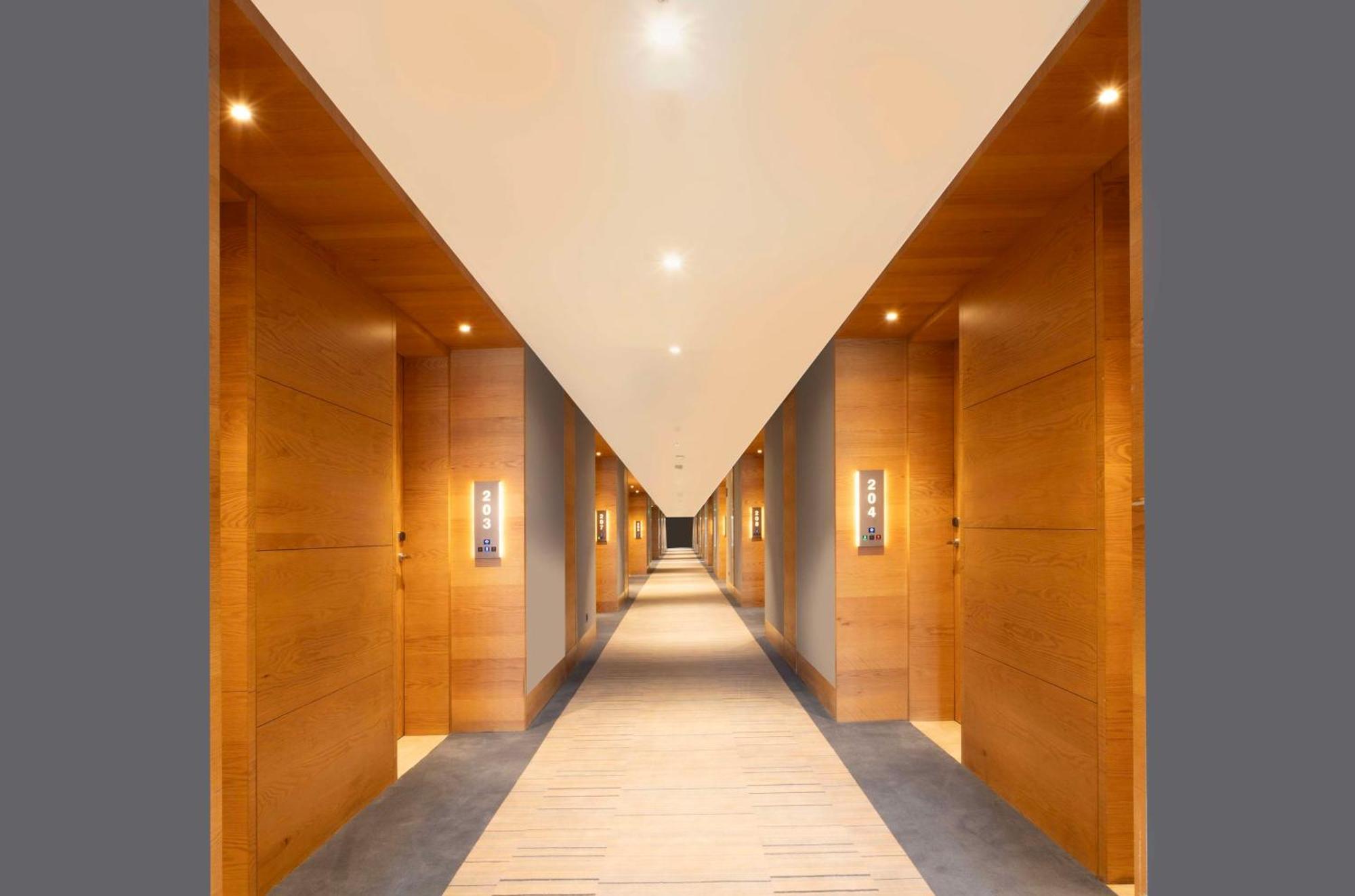 Radisson Hotel Vrindāvan Exteriör bild